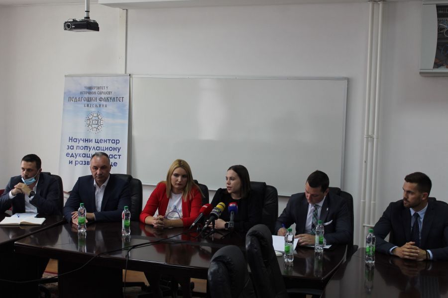 Održan okrugli sto „Studentski dom u Bijeljini"